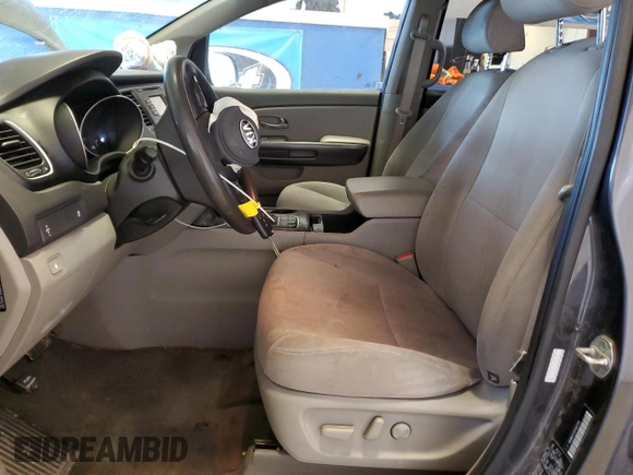 2015 Kia Sedona LX with VIN KNDMB5C15F6067101, listed as a Copart auction lot 53051634 with 151,334 mi miles and Salvage Title. Bid and sale history available at carsss.com. Image 7.