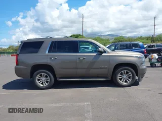 2016 Chevrolet Tahoe LT z VIN 1GNSKBKC3GR388683, wystawiony jako IAAI lot #42100692 z przebiegiem 87 858 mil mil oraz . Historia ofert i sprzedaży dostępna na DreamBid. Obrazek 13.
