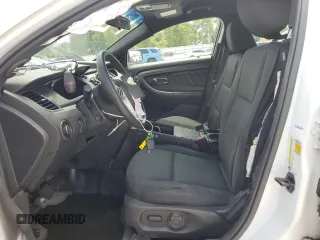 2019 Ford Police Interceptor z VIN 1FAHP2MK5KG113433, wystawiony jako Copart lot #61010045 z przebiegiem 75 950 mil mil oraz Czysty tytuł • Clean title. Historia ofert i sprzedaży dostępna na DreamBid. Obrazek 7.