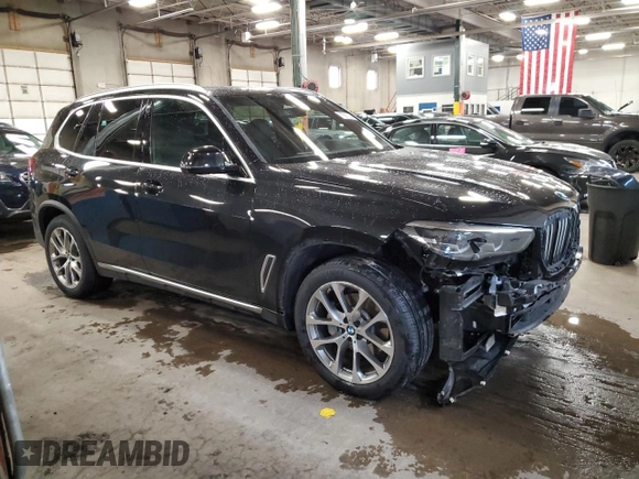 2021 BMW X5 xDrive40i with VIN 5UXCR6C09M9D94196, listed as a Copart auction lot 71681202 with 32,023 mi miles. Bid and sale history available at carsss.com. Image 4.