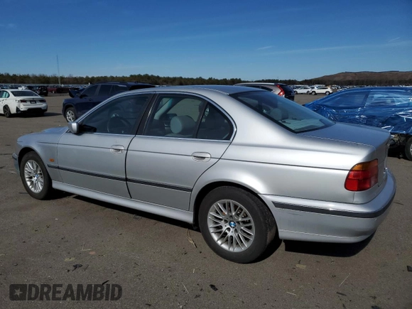 2000 BMW 5 Series 528iA with VIN WBADM6344YGV03599, listed as a Copart auction lot 45281325 with 174,667 mi miles and Salvage Title. Bid and sale history available at carsss.com. Image 2.