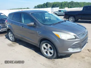 2013 Ford Escape SE z VIN 1FMCU0G92DUD71645, wystawiony jako IAAI lot #42638354 z przebiegiem 112 128 mil mil oraz . Historia ofert i sprzedaży dostępna na DreamBid. Obrazek 1.