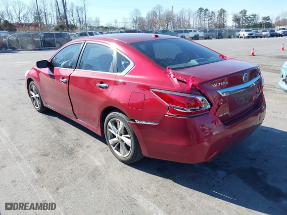 2013 Nissan Altima 2.5 SV with VIN 1N4AL3AP3DN436011, listed as a IAAI auction lot 41864475 with 221,140 mi miles. Bid and sale history available at carsss.com. Image 3.
