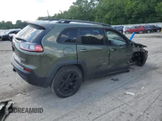 2021 Jeep Cherokee Trailhawk z VIN 1C4PJMBX0MD185078, wystawiony jako Copart lot #63264765 z przebiegiem 92 393 mil mil oraz Szkoda całkowita • Salvage title. Historia ofert i sprzedaży dostępna na DreamBid. Obrazek 3.