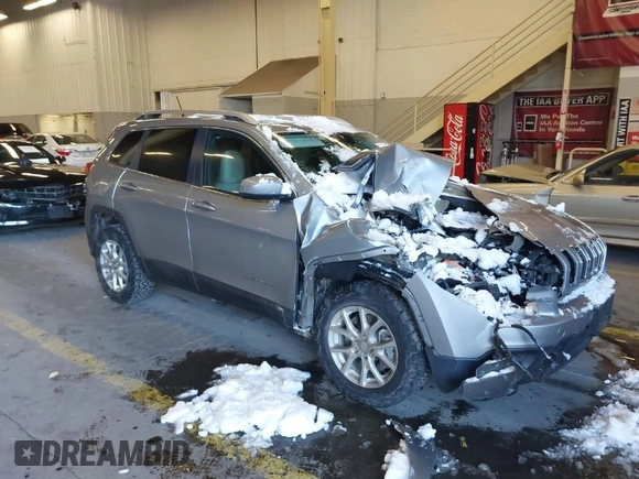 2015 Jeep Cherokee Latitude with VIN 1C4PJMCS5FW510298, listed as a IAAI auction lot 41518453 with 99,568 mi miles and . Bid and sale history available at DreamBid. Image 1.