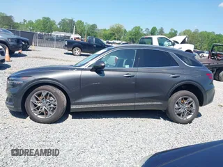 2025 Genesis GV70 2.5T z VIN KMUMADTB6SU212672, wystawiony jako IAAI lot #42012465 z przebiegiem 3 604 mil mil oraz . Historia ofert i sprzedaży dostępna na DreamBid. Obrazek 13.