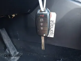 2014 Kia Sportage EX с VIN KNDPCCAC2E7643335, выставлен на аукционе IAAI как лот 41566421 с пробегом 113 558 миль миль и . История ставок и продаж доступна на DreamBid. Изображение 11.