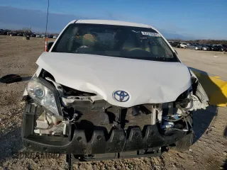 2012 Toyota Sienna with VIN 5TDKA3DCXCS012959, listed as a Copart auction lot 87316364 with Not Provided miles and Salvage Title. Bid and sale history available at DreamBid. Image 5.