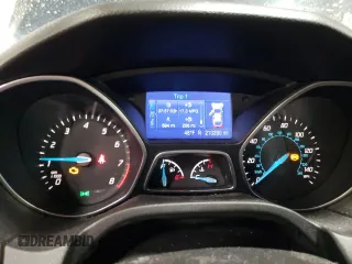 2013 Ford Focus SE with VIN 1FADP3F20DL294906, listed as a Copart auction lot 49699715 with 210,290 mi miles and Salvage Title. Bid and sale history available at carsss.com. Image 9.