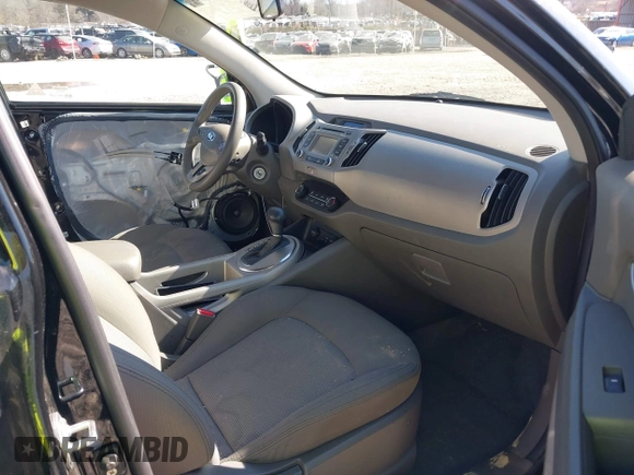 2016 Kia Sportage LX with VIN KNDPB3ACXG7825886, listed as a IAAI auction lot 41454209 with 167,778 mi miles. Bid and sale history available at carsss.com. Image 5.