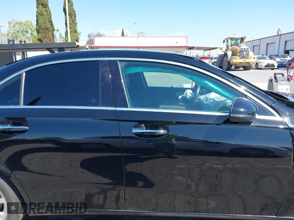 2019 Mercedes-Benz A 220 with VIN WDD3G4EB5KW025296, listed as a IAAI auction lot 42021643 with 63,334 mi miles and . Bid and sale history available at DreamBid. Image 13.