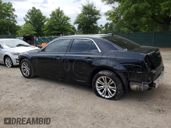 2016 Chrysler 300 C z VIN 2C3CCAEG7GH343186, wystawiony jako Copart lot #60067725 z przebiegiem 107 770 mil mil oraz Szkoda całkowita • Salvage title. Historia ofert i sprzedaży dostępna na DreamBid. Obrazek 2.