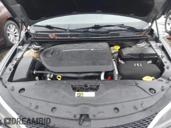 2015 Chrysler 200 C with VIN 1C3CCCCG4FN509765, listed as a IAAI auction lot 41080368 with 86,378 mi miles and . Bid and sale history available at carsss.com. Image 10.