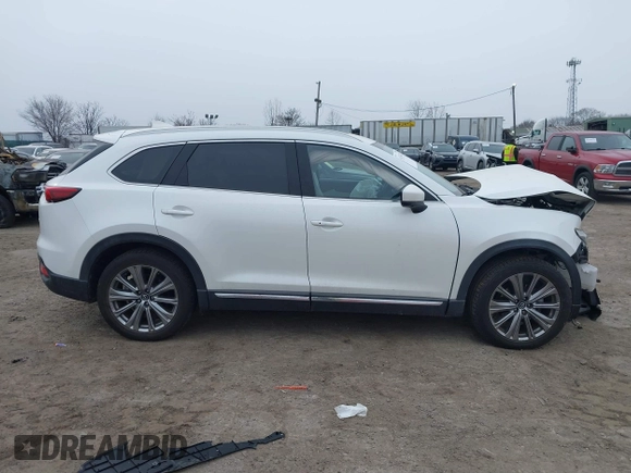 2021 Mazda CX-9 Signature with VIN JM3TCBEY0M0510960, listed as a IAAI auction lot 41334221 with 44,388 mi miles. Bid and sale history available at carsss.com. Image 14.