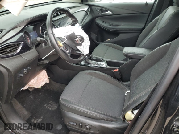2020 Buick Encore GX Select z VIN KL4MMDSL6LB096756, wystawiony jako Copart lot #53494315 z przebiegiem 109 932 mil mil oraz Szkoda całkowita • Salvage title. Historia ofert i sprzedaży dostępna na DreamBid. Obrazek 7.