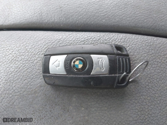 2009 BMW X5 30i with VIN 5UXFE43579L271366, listed as a IAAI auction lot 41831724 with 129,107 mi miles. Bid and sale history available at carsss.com. Image 11.