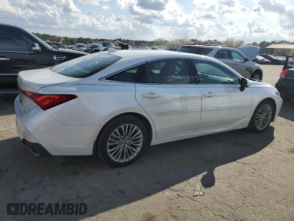 2019 Toyota Avalon XLE with VIN 4T1BZ1FB0KU031740, listed as a Copart auction lot 48473685 with 51,738 mi miles and Salvage Title. Bid and sale history available at carsss.com. Image 3.