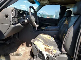 2003 Chevrolet Avalanche with VIN 3GNEK13T13G219942, listed as a Copart auction lot 54819215 with Not Provided miles and Salvage Title. Bid and sale history available at DreamBid. Image 7.