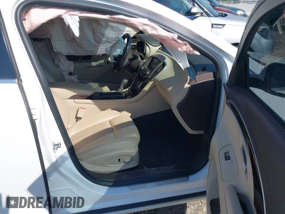 2016 Buick LaCrosse Leather with VIN 1G4GB5G33GF112574, listed as a IAAI auction lot 41995535 with 98,553 mi miles. Bid and sale history available at carsss.com. Image 5.