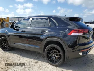 2020 Volkswagen Atlas SE z VIN 1V23C2CA1LC218552, wystawiony jako Copart lot #54292103 z przebiegiem 29 805 mil mil oraz . Historia ofert i sprzedaży dostępna na DreamBid. Obrazek 2.