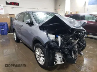 2020 Kia Sorento LX with VIN 5XYPGDA38LG630213, listed as a Copart auction lot 83907564 with Not Provided miles and Salvage Title. Bid and sale history available at DreamBid. Image 4.