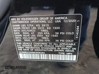 2021 Volkswagen Atlas SE z VIN 1V2WR2CAXMC558294, wystawiony jako IAAI lot #41447619 z przebiegiem 48 652 mil mil oraz . Historia ofert i sprzedaży dostępna na DreamBid. Obrazek 9.