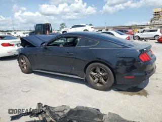2017 Ford Mustang V6 z VIN 1FA6P8AM5H5235195, wystawiony jako Copart lot #59473115 z przebiegiem Nie podano mil oraz Szkoda całkowita • Salvage title. Historia ofert i sprzedaży dostępna na DreamBid. Obrazek 2.