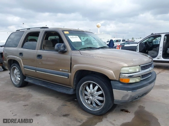 2003 Chevrolet Tahoe LS with VIN 1GNEC13V33J338251, listed as a IAAI auction lot 41634451 with 265,779 mi miles. Bid and sale history available at carsss.com. Image 1.
