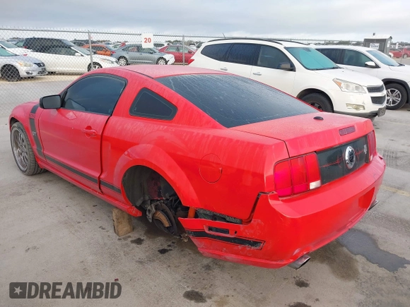 2007 Ford Mustang GT Deluxe with VIN 1ZVFT82H875267643, listed as a IAAI auction lot 41725156 with 98,844 mi miles and . Bid and sale history available at carsss.com. Image 3.