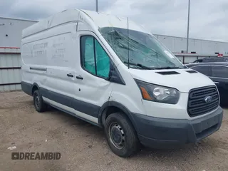2018 Ford Transit z VIN 1FTBW3XMXJKB24221, wystawiony jako IAAI lot #42425978 z przebiegiem 77 666 mil mil oraz . Historia ofert i sprzedaży dostępna na DreamBid. Obrazek 1.