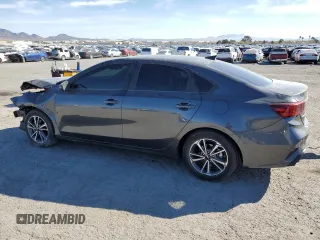 2022 Kia Forte LXS with VIN 3KPF24AD9NE436423, listed as a Copart auction lot 47824565 with 38,229 mi miles and Salvage Title. Bid and sale history available at carsss.com. Image 2.