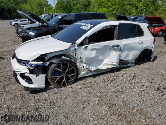 2023 Volkswagen Golf z VIN WVWEB7CD9PW147996, wystawiony jako Copart lot #59745885 z przebiegiem 10 129 mil mil oraz Szkoda całkowita • Salvage title. Historia ofert i sprzedaży dostępna na DreamBid. Obrazek 1.