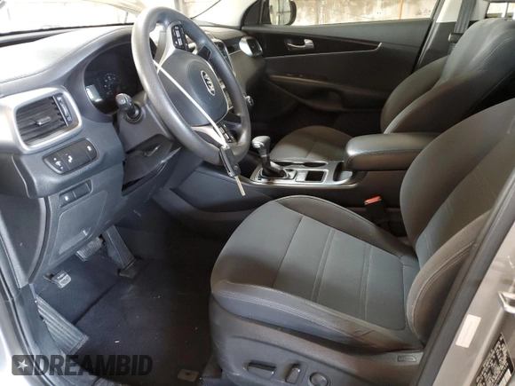 2019 Kia Sorento LX V6 with VIN 5XYPGDA53KG441436, listed as a Copart auction lot 53906935 with 116,531 mi miles and Clean Title. Bid and sale history available at carsss.com. Image 7.