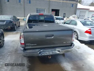 2013 Toyota Tacoma with VIN 3TMMU4FNXDM054733, listed as a IAAI auction lot 41621550 with 1 mi miles. Bid and sale history available at carsss.com. Image 16.