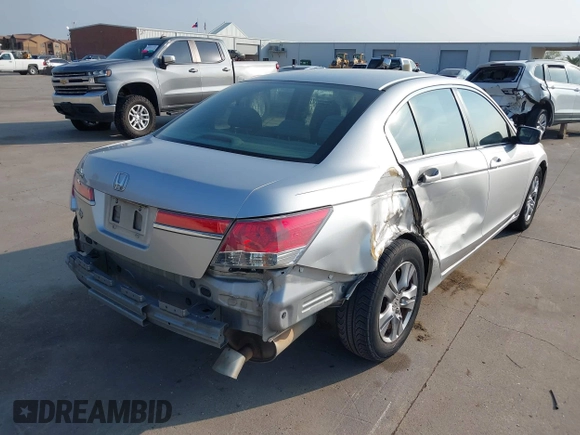 2012 Honda Accord LX Premium z VIN 1HGCP2F49CA157556, wystawiony jako IAAI lot #42031932 z przebiegiem 118 020 mil mil oraz . Historia ofert i sprzedaży dostępna na DreamBid. Obrazek 4.
