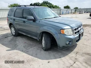 2012 Ford Escape XLT z VIN 1FMCU0DG3CKC07799, wystawiony jako Copart lot #59535605 z przebiegiem 69 378 mil mil oraz Szkoda całkowita • Salvage title. Historia ofert i sprzedaży dostępna na DreamBid. Obrazek 14.