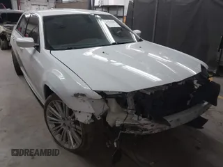 2018 Chrysler 300 with VIN 2C3CCABG9JH265201, listed as a IAAI auction lot 41782389 with 129,137 mi miles. Bid and sale history available at carsss.com. Image 1.