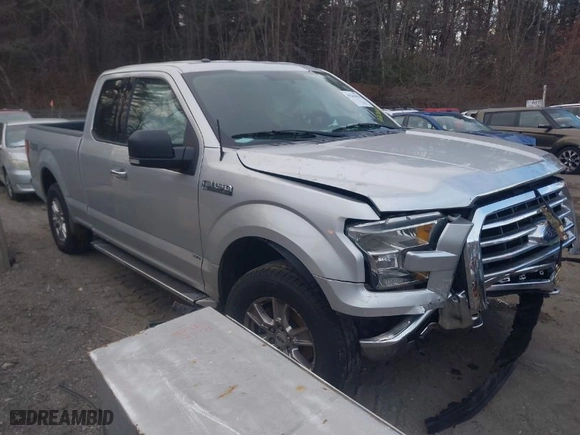 2015 Ford F-150 XLT with VIN 1FTFX1EF8FFC65652, listed as a IAAI auction lot 41263630 with 1 mi miles. Bid and sale history available at carsss.com. Image 1.