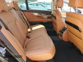 2017 BMW 7 Series 740i z VIN WBA7E2C30HG741105, wystawiony jako Copart lot #56632005 z przebiegiem 95 162 mil mil oraz Czysty tytuł • Clean title. Historia ofert i sprzedaży dostępna na DreamBid. Obrazek 10.