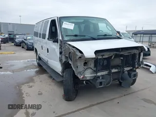 2011 Ford Econoline Passenger XL with VIN 1FBNE3BL2BDB02920, listed as a IAAI auction lot 41621713 with 270,140 mi miles. Bid and sale history available at carsss.com. Image 1.