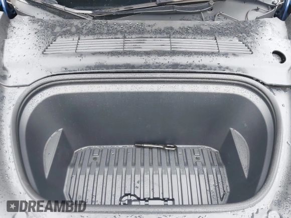 2023 Tesla Model Y Long Range with VIN 7SAYGDEE7PF673988, listed as a IAAI auction lot 41057651 with 29,683 mi miles and . Bid and sale history available at DreamBid. Image 10.