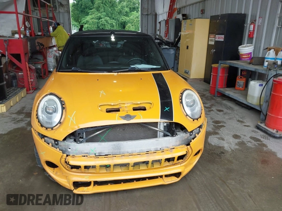 2017 MINI Convertible Cooper S z VIN WMWWG9C31H3C81428, wystawiony jako IAAI lot #42192920 z przebiegiem 75 861 mil mil oraz . Historia ofert i sprzedaży dostępna na DreamBid. Obrazek 13.