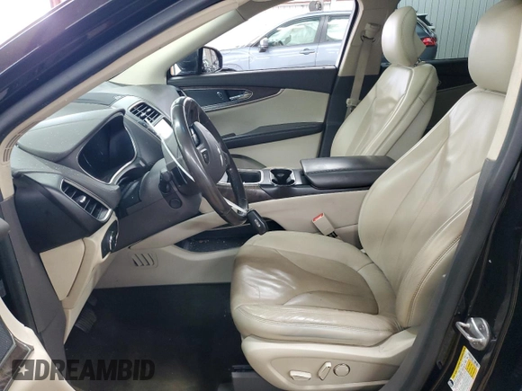 2016 Lincoln MKX Select z VIN 2LMTJ8KR3GBL21785, wystawiony jako Copart lot #52486235 z przebiegiem 147 904 mil mil oraz Szkoda całkowita • Salvage title. Historia ofert i sprzedaży dostępna na DreamBid. Obrazek 7.