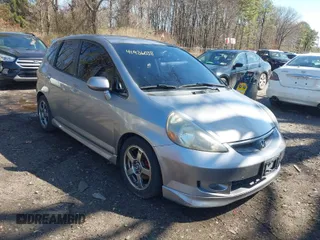 2008 Honda Fit Sport with VIN JHMGD38668S038201, listed as a IAAI auction lot 41936038 with 186,816 mi miles. Bid and sale history available at carsss.com. Image 1.