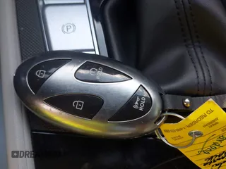 2024 Hyundai Elantra Limited with VIN KMHLP4DG7RU718847, listed as a IAAI auction lot 41506091 with 10,918 mi miles and . Bid and sale history available at DreamBid. Image 11.