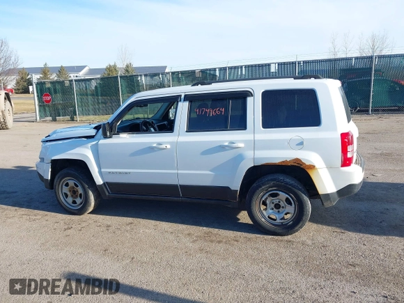 2014 Jeep Patriot Sport with VIN 1C4NJRBB2ED772022, listed as a IAAI auction lot 41749664 with 161,876 mi miles. Bid and sale history available at carsss.com. Image 14.