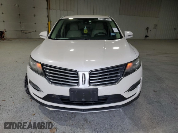 2018 Lincoln MKC Select with VIN 5LMCJ2D95JUL15099, listed as a Copart auction lot 41876765 with Not provided miles and Salvage title. Bid and sale history available at DreamBid. Image 5.