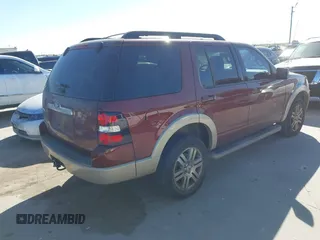 2010 Ford Explorer Eddie Bauer z VIN 1FMEU6EE5AUA98532, wystawiony jako IAAI lot #41834357 z przebiegiem 160 024 mil mil oraz . Historia ofert i sprzedaży dostępna na DreamBid. Obrazek 4.