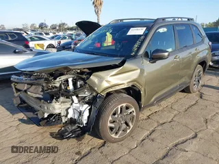 2025 Subaru Forester Limited z VIN JF2SLDRC1SH503014, wystawiony jako IAAI lot #41998336 z przebiegiem 1 448 mil mil oraz . Historia ofert i sprzedaży dostępna na DreamBid. Obrazek 16.