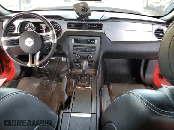 2013 Ford Mustang V6 with VIN 1ZVBP8AM0D5230180, listed as a Copart auction lot 61626655 with 100,168 mi miles and Salvage title. Bid and sale history available at DreamBid. Image 8.